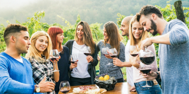 Condivisione e Sorrisi: L'Emozione di un Wine Tour con gli Amici